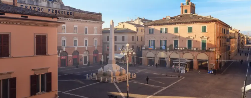 Piazza di Jesi – territorio di operatività di Italia Investigazioni