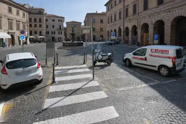 Piazza di Osimo – territorio operativo dell'Agenzia Investigativa Italia Investigazioni